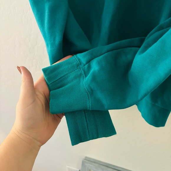 Adidas Pullover Hoodie Sweatshirt Size Medium - Picture 4 of 7